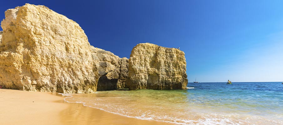 the-10-must-visit-beaches-in-the algarve